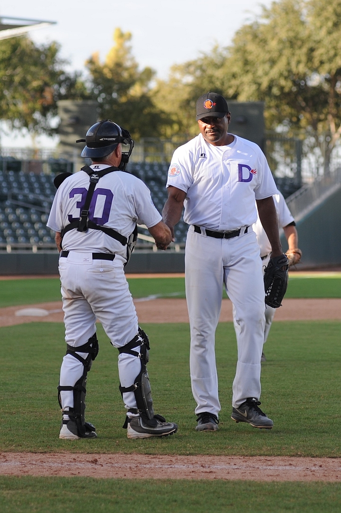 Dragons_2017-11-04 (645).JPG - (c)2010 DeVetter